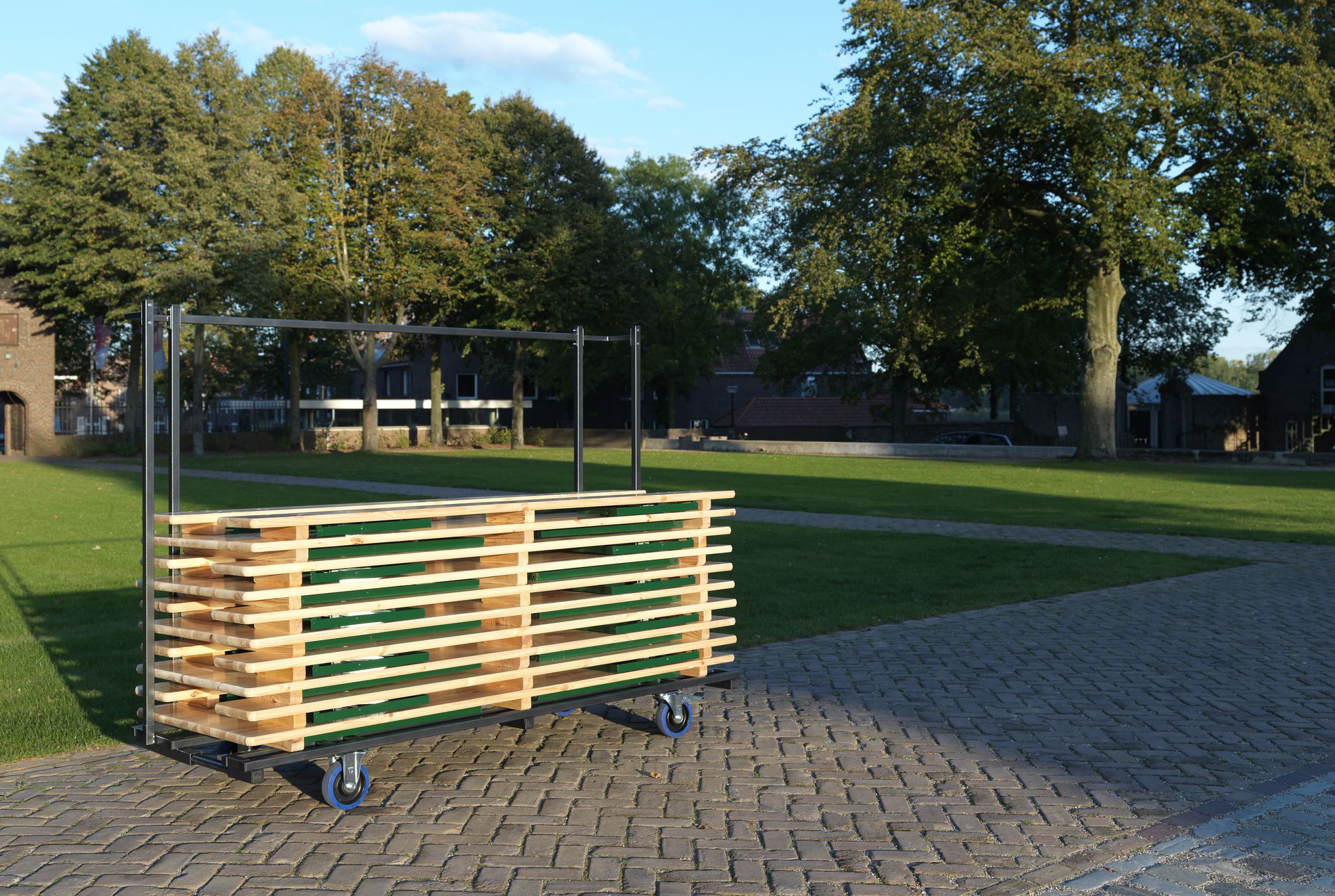 Bierset Trolley Regular, voor 10 complete biersets, 230x59-89x170cm (LxBxH), T90800